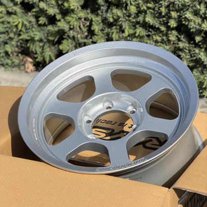 Volk Racing TE37XT M - Spec 17x8.5 +15 6x139.7 Diamond Silver (SET) - WheelFlip