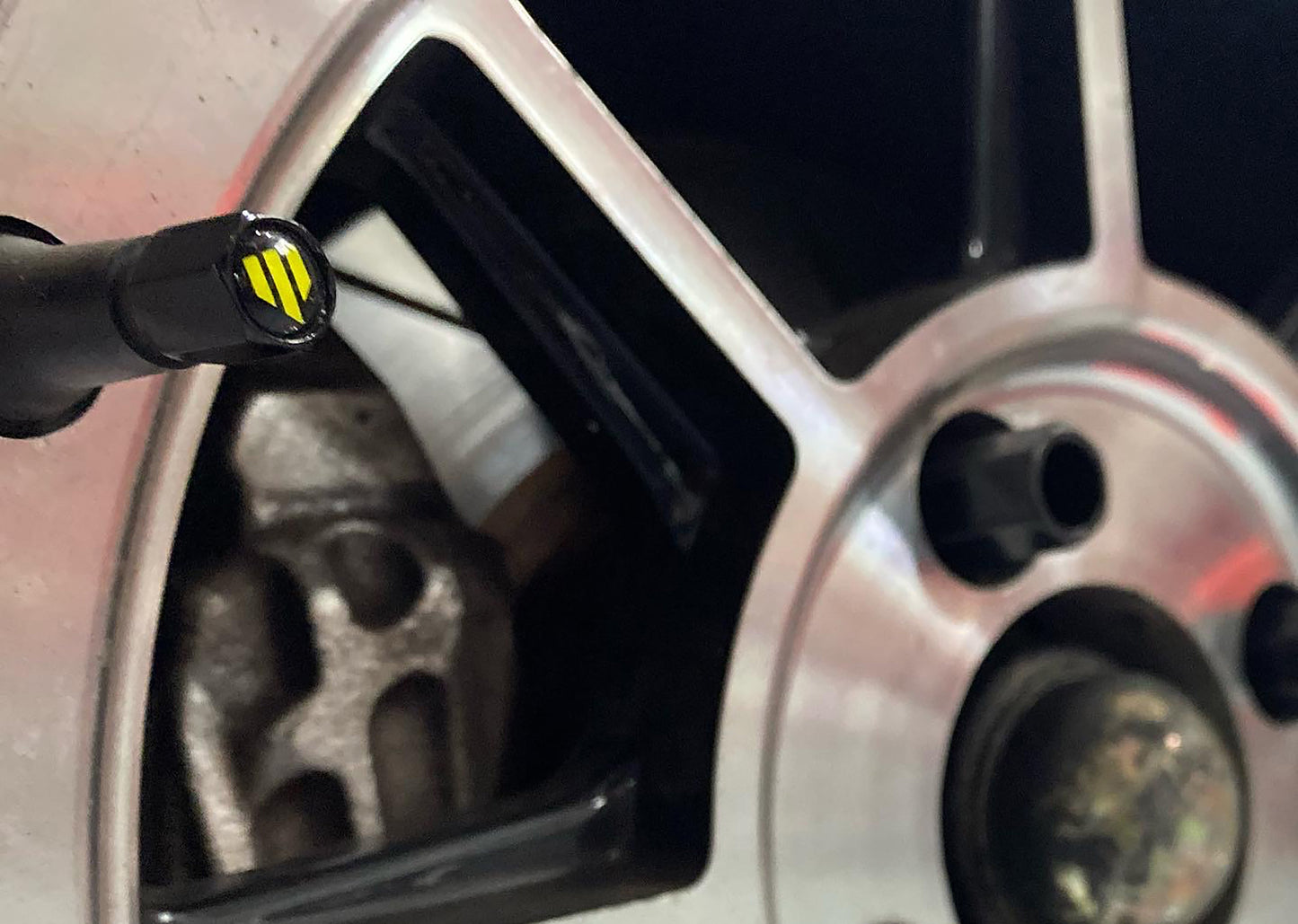Whiteline Front and Rear Valve Stem Caps