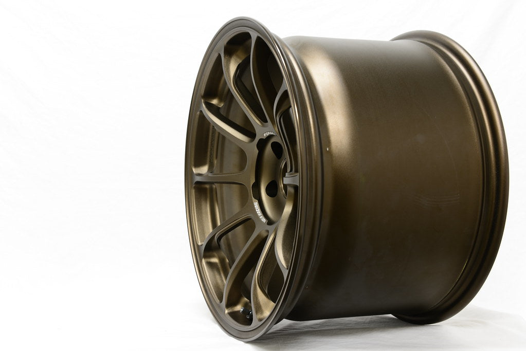 Volk Racing ZE40 18x10.5 +15, 18x12 +20 5x114.3 Bronze (SET)