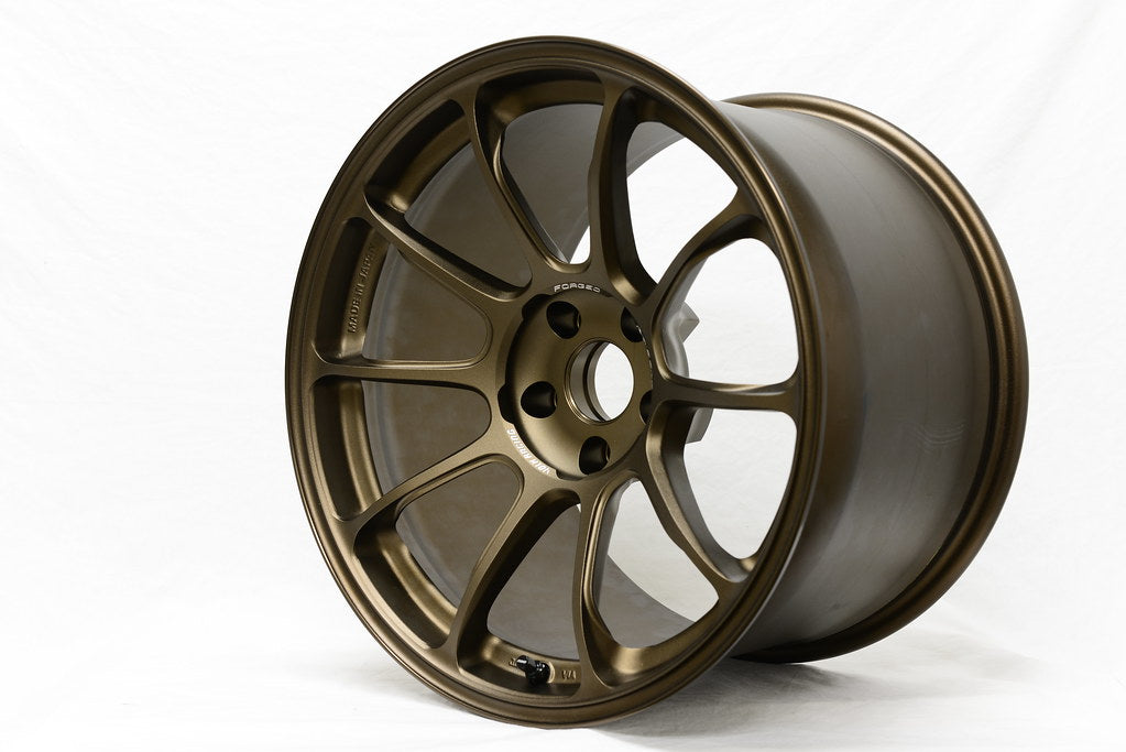 Volk Racing ZE40 18x10.5 +15, 18x12 +20 5x114.3 Bronze (SET)