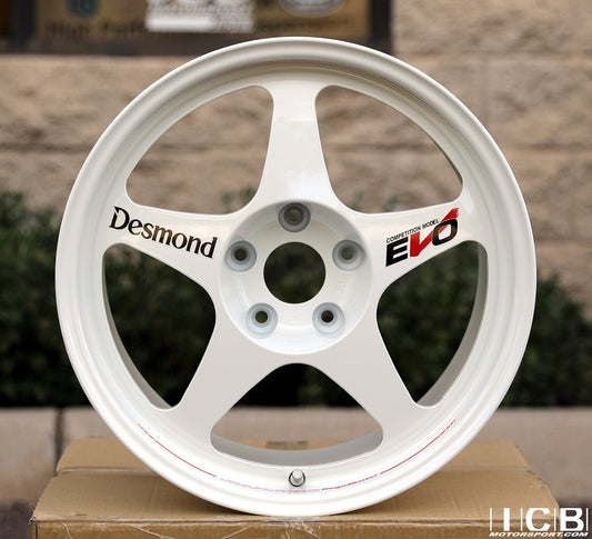 Desmond Regamaster EVO II 17x9.5 +12 5x114.3 Gloss White (SET)
