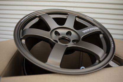 Volk TE37 Saga 17x9 +22 5x114.3 Bronze