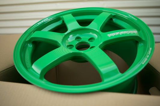 Volk Racing TE37 Saga 18x9.5 +43 5x100 Takata Green (SET)