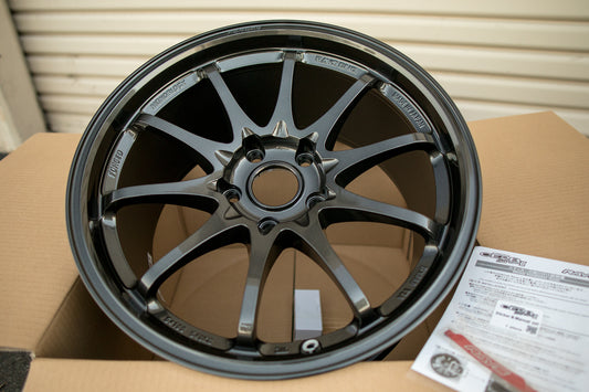 Volk Racing CE28 Club Racer II Black Edition 18x9.5 +38 5x120 Diamond Dark Gunmetal (SET)