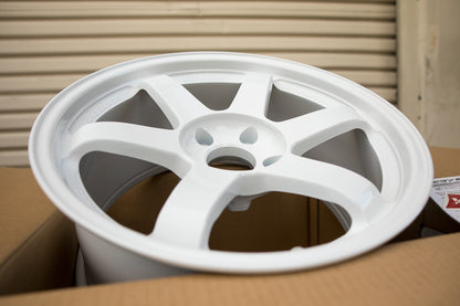 Volk Racing TE37SL 18x9.5 +22, 18x11 +34 5x120 Dash White (SET)