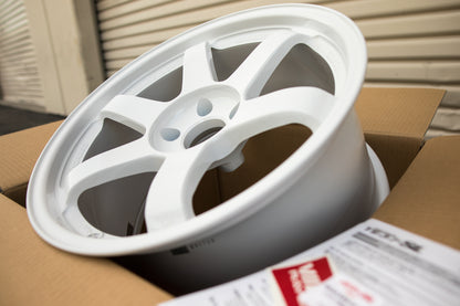 Volk Racing TE37SL 18x9.5 +22, 18x11 +34 5x120 Dash White (SET)