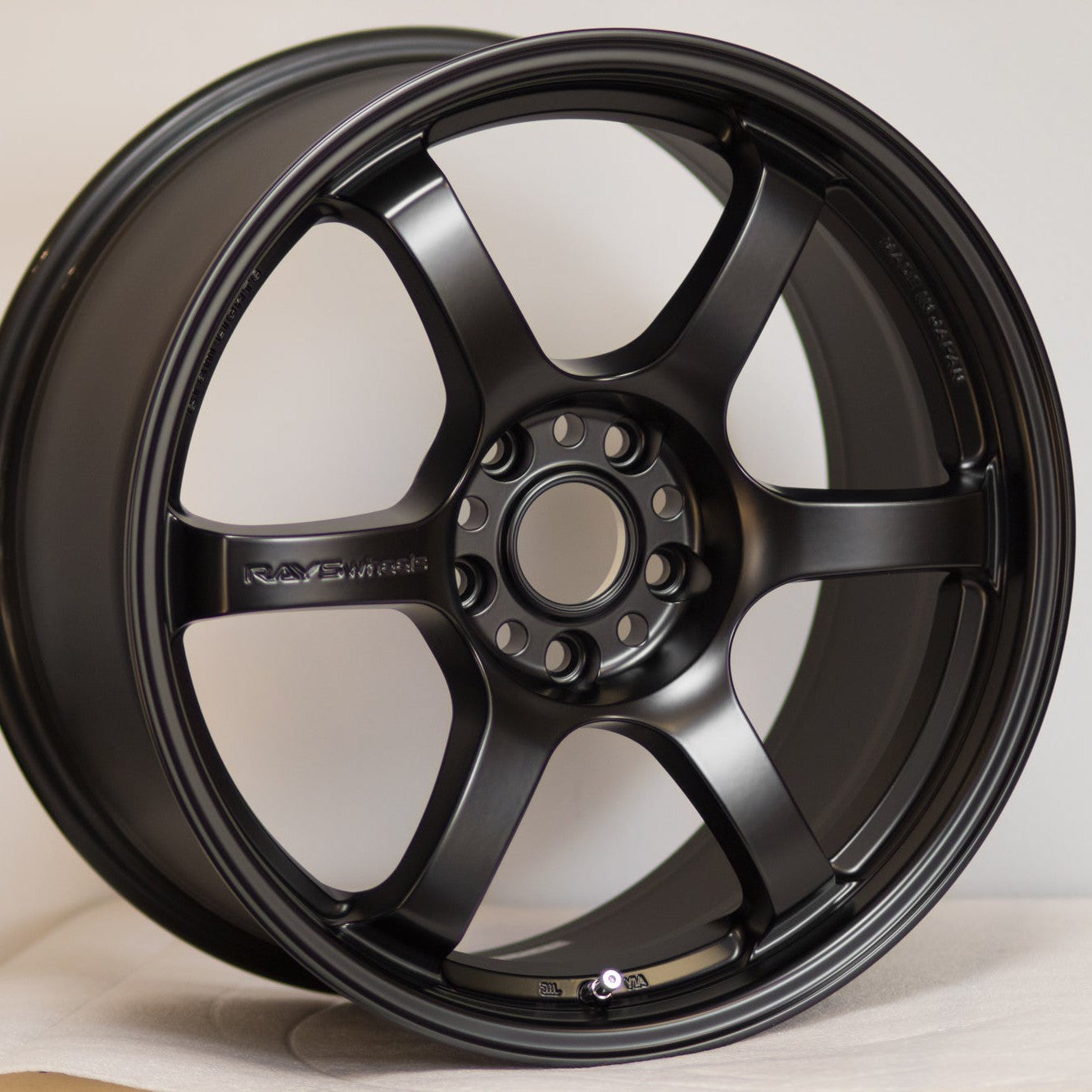 Rays Gram Lights 57dr 18x8.5 +37 5x114.3 Semi Gloss Black (set) – Wheelflip