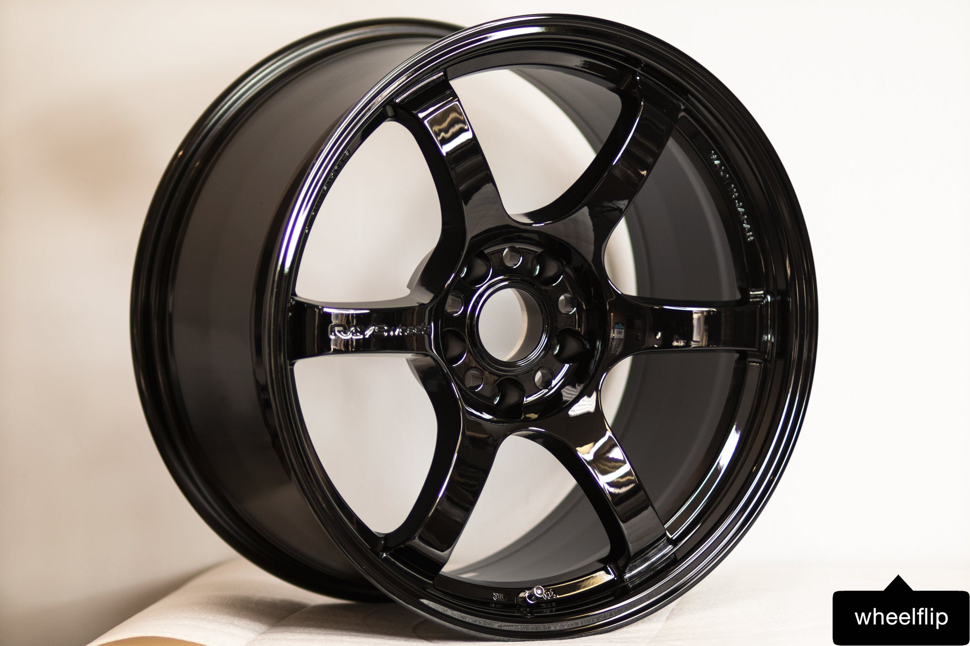 Rays Gram Lights 57DR 18x9.5 +12 5x114.3 Glossy Black (SET) – WheelFlip