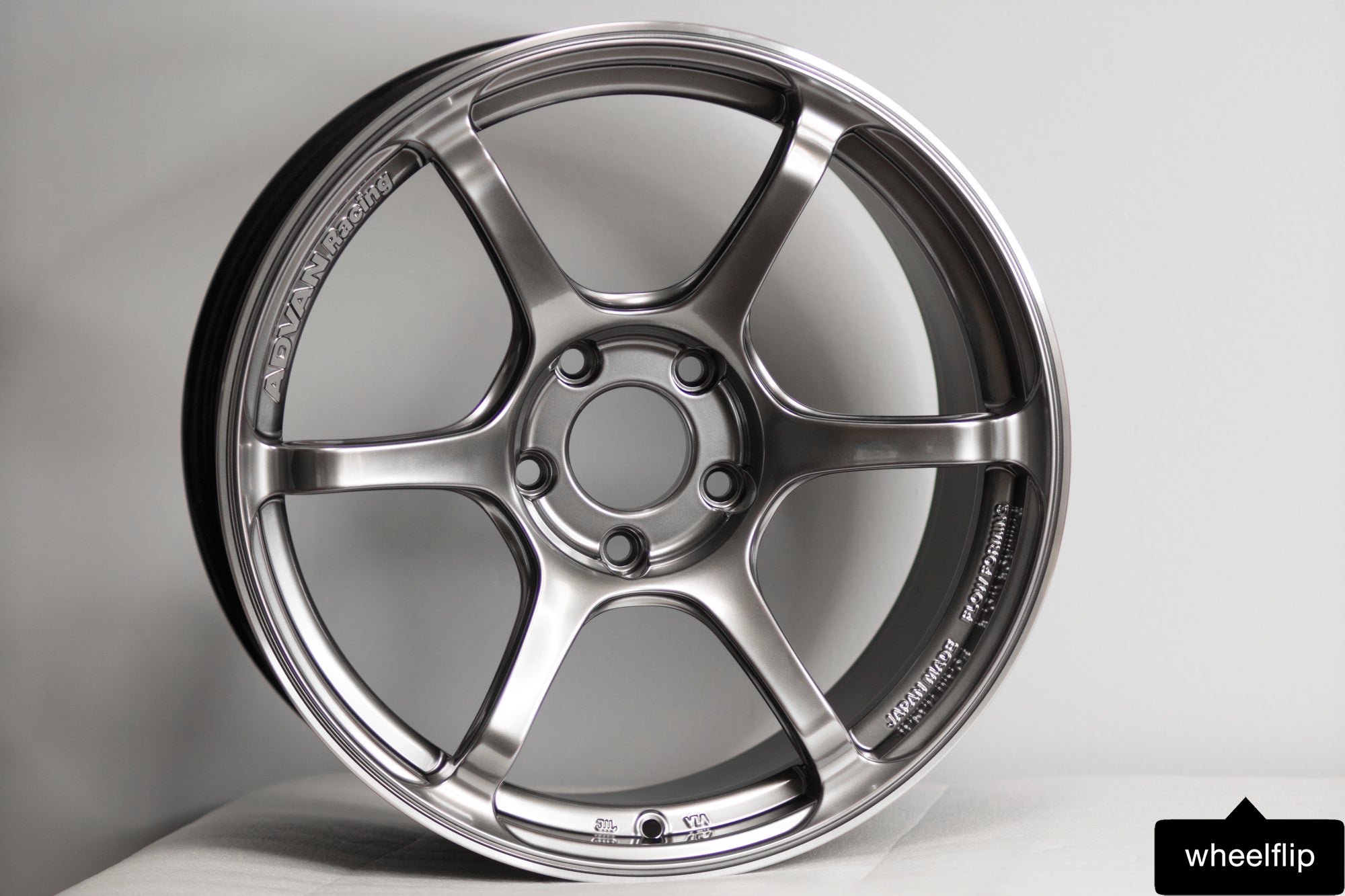 Advan RG-4 18x9.5 +38 5x120 Racing Hyper Black & Ring (SET 