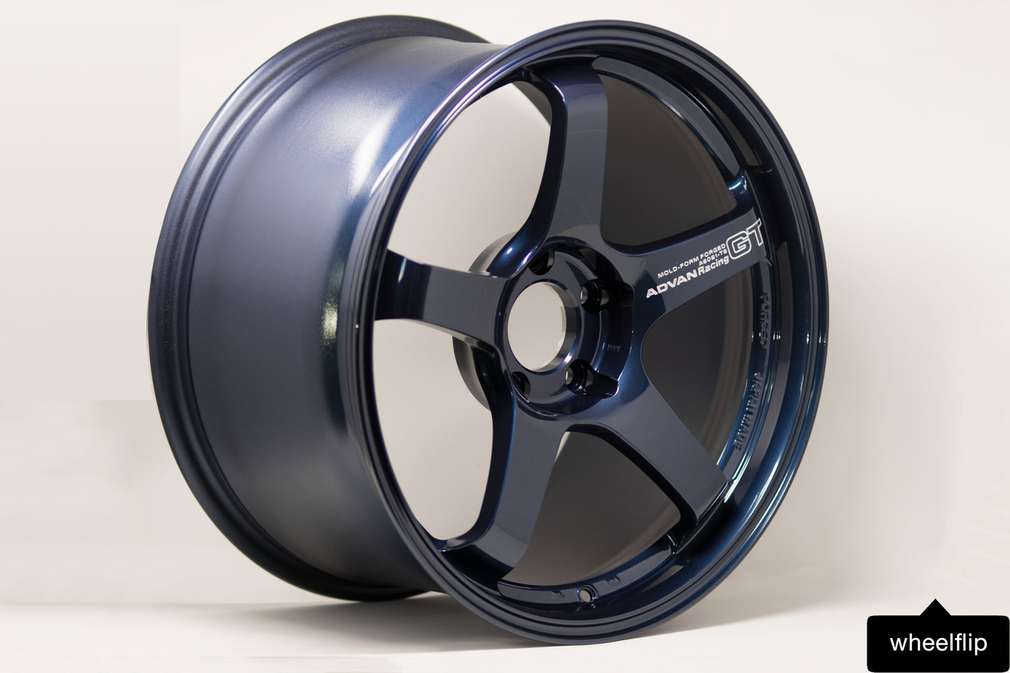 Advan GT Premium 18x10 +40 5x114.3 Racing Titanium Blue (SET)